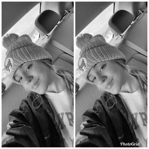 Meet your Posher, Chey